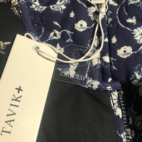 NWT Tavik enigma blue floral print reversible quilted jacket XS - Picture 5 of 5